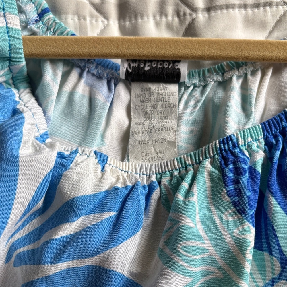 Set of 2 - Women's Hawaiian/Tropical Off-Shoulder Blouses, Size M - Picture 12 of 14